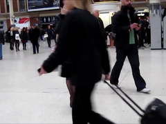 Feminism is to be feminine, isn't it!